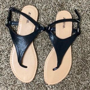 Open toed sandals